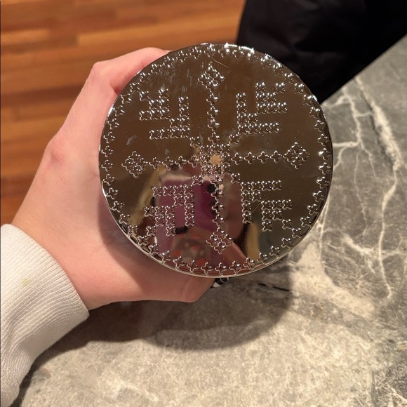 Bath & Body Works Twisted Peppermint 3-Wick Candle NEW Holiday Scent - Picture 2 of 4